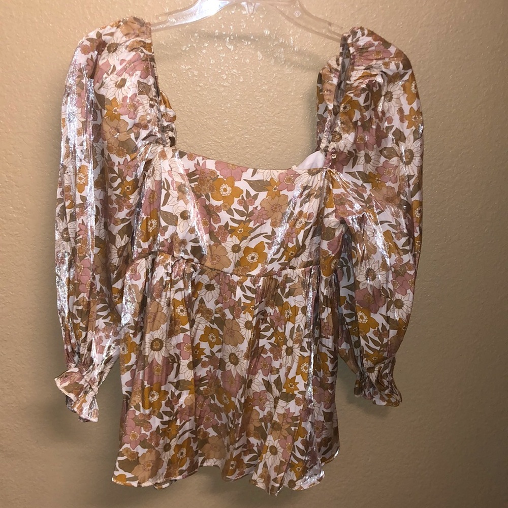 NEW Boho Shirt, Size-M, Dry Clean or Hand Wash Cold, 100% Polyester Lining.